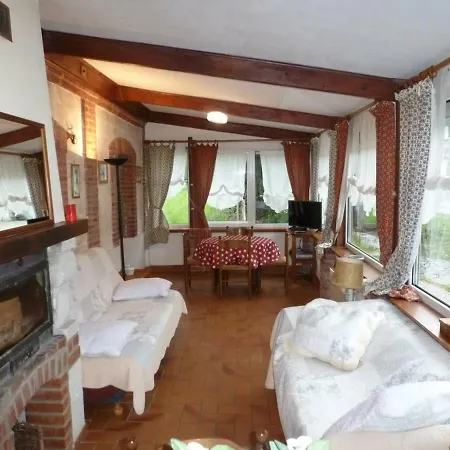 Royon, 3 Pièces, 4 Personnes - Fr-1-376-59 *